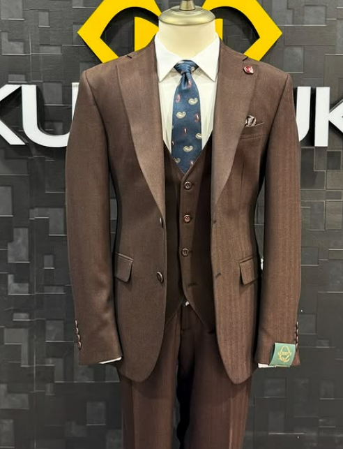 SUIT