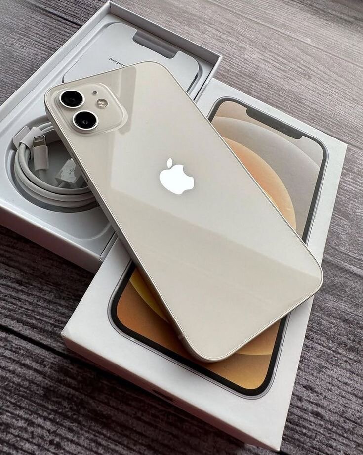 iPhone 12 - Moderne et Élegant