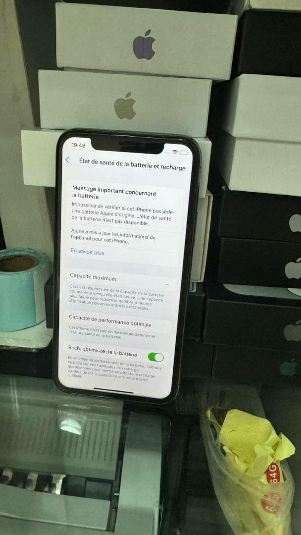 *iphone 11 pro 64giga sans Face ID  prix: 120.000f*