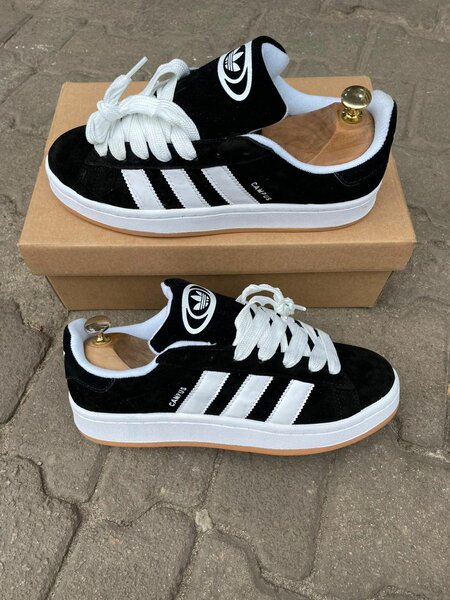 Chaussures Sneakers Noires