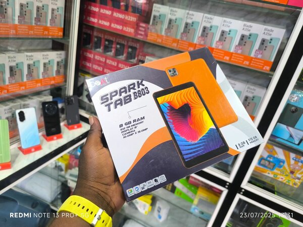 BOAT SPARK TAB B803