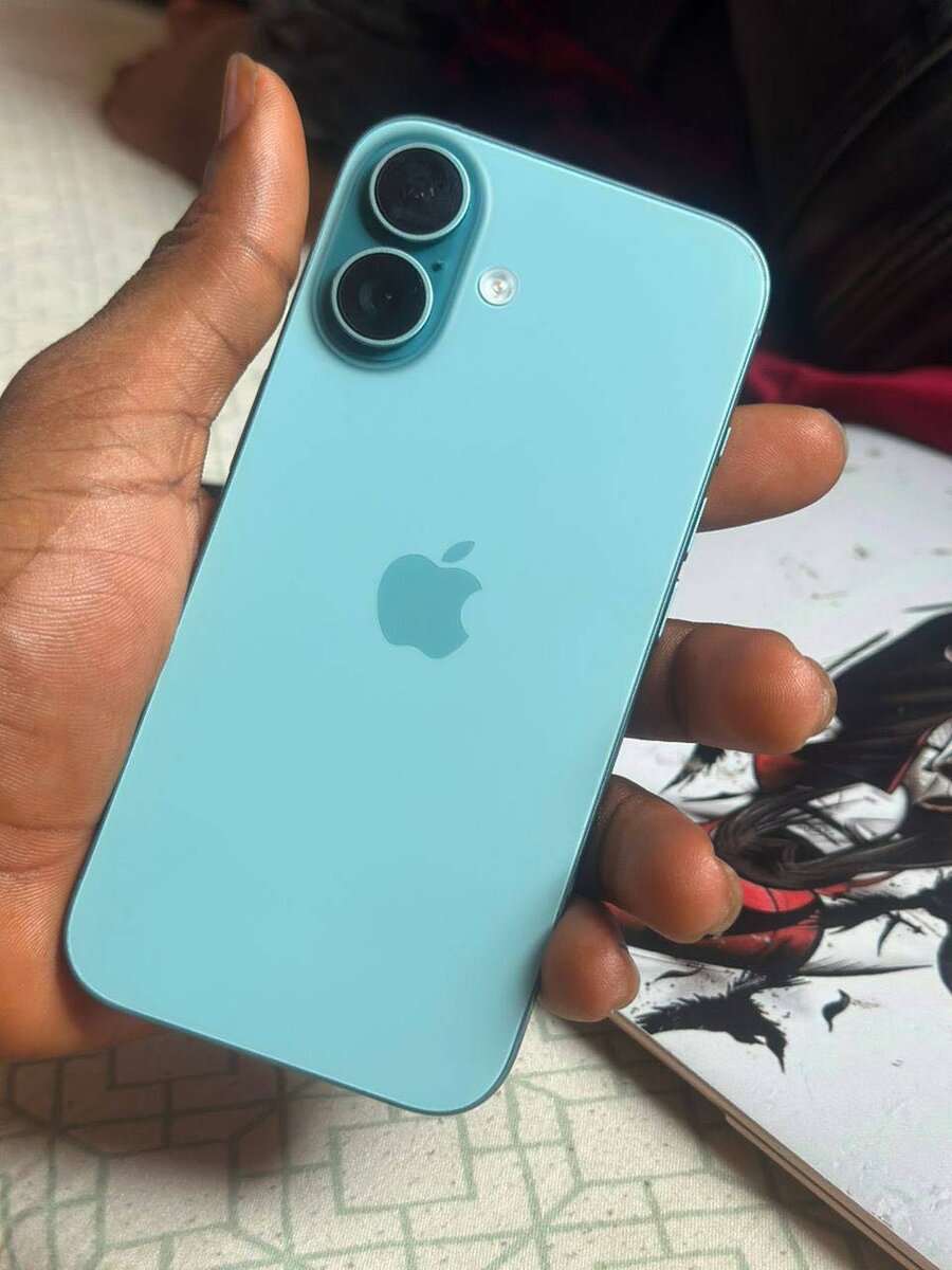 iPhone 16  128 gig eSIM locked AT &T Clean