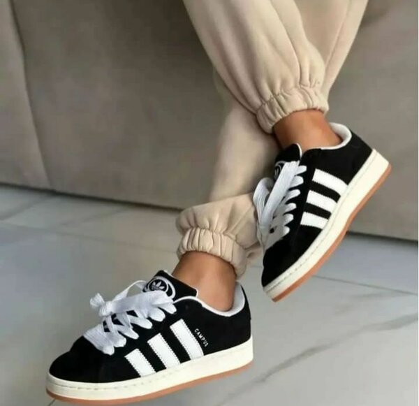 Adidas campus