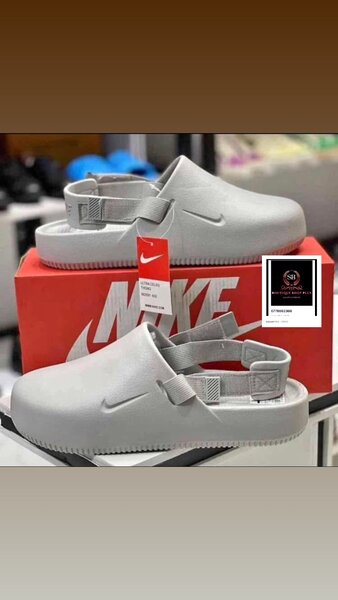 sandales Nike authentique