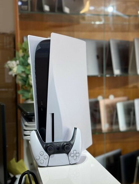 Play Station 5