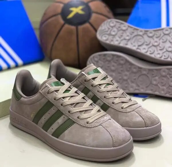 Adidas Continental