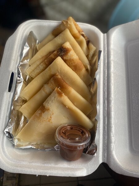Crêpes avec sauce chocolat