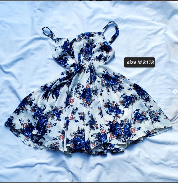 blue dress