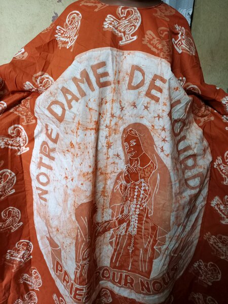 Robe Notre Dame de Lourdes