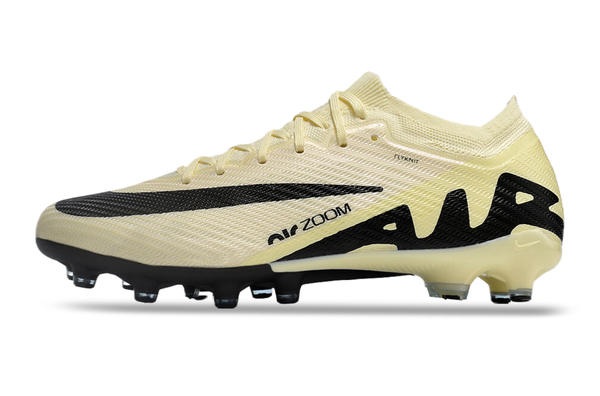 Soccer boots