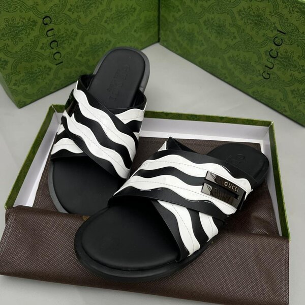 GUCCI SLIPPER