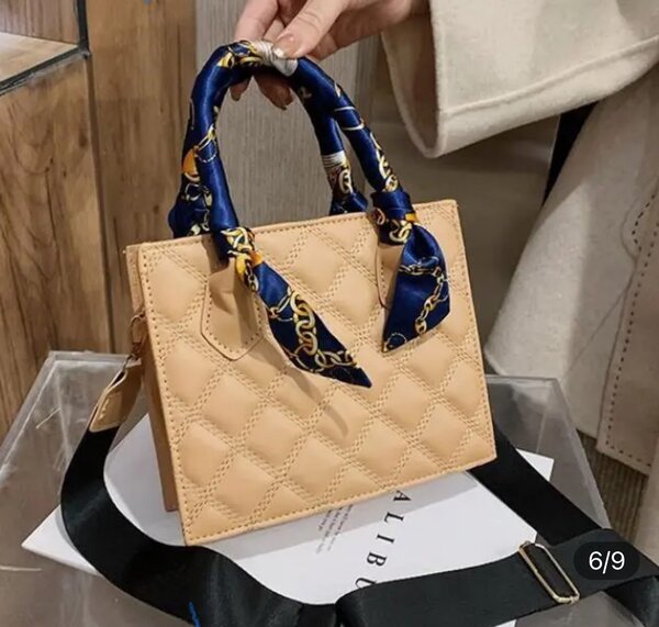 Handheld bag