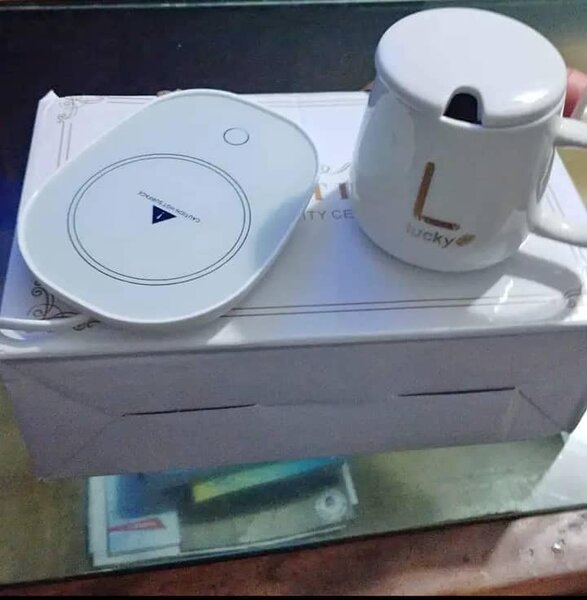 Tasses en blanc
