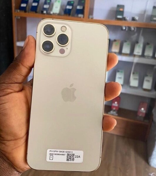 ROGGER IPHONES