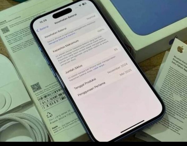 iPhone Bleu 128GB Neuf