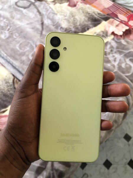 Samsung A25