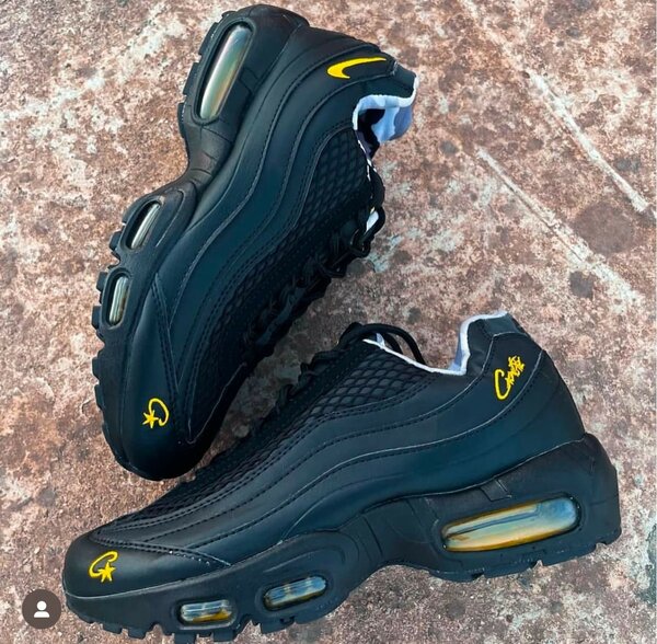 NIKE AIRMAX CLASSIC