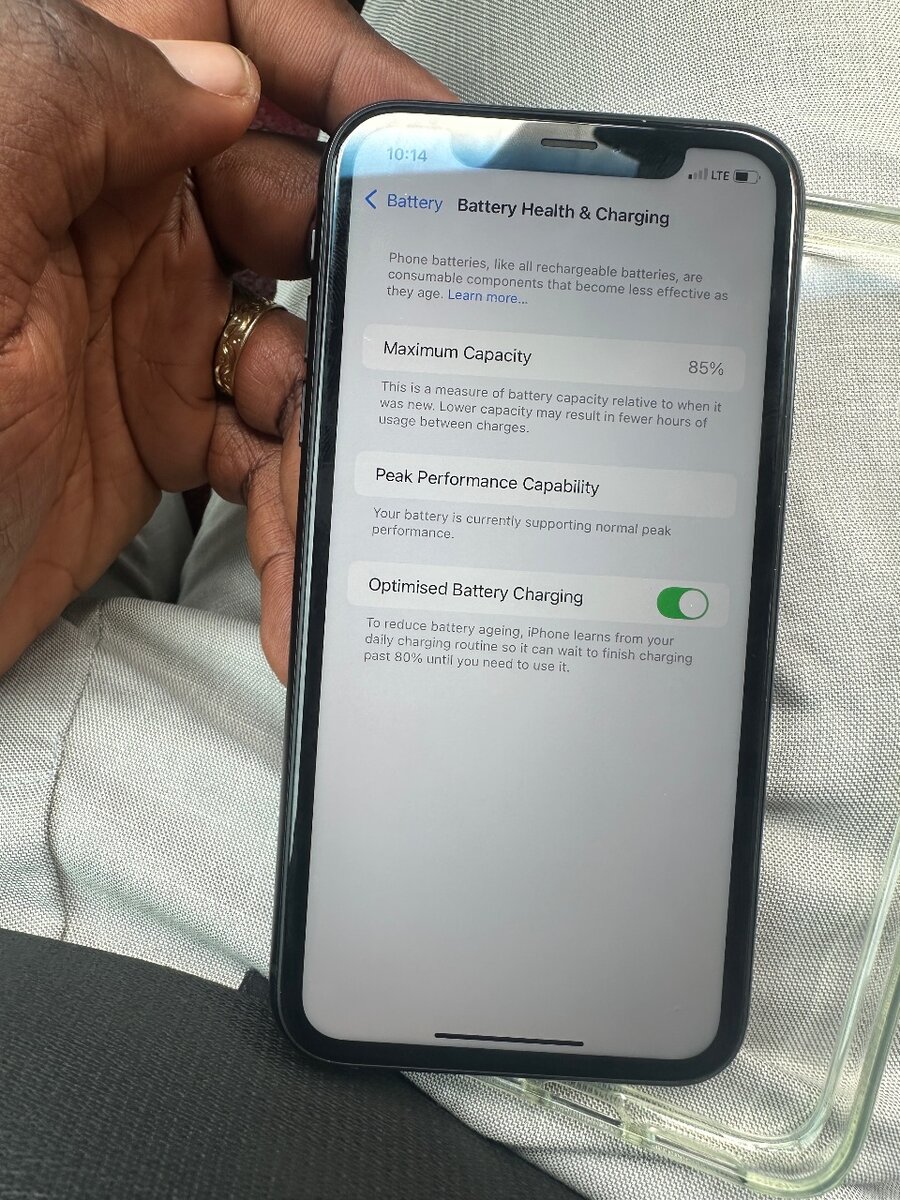 Iphone XR (64gig)