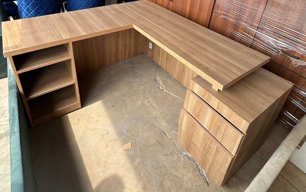 Office table