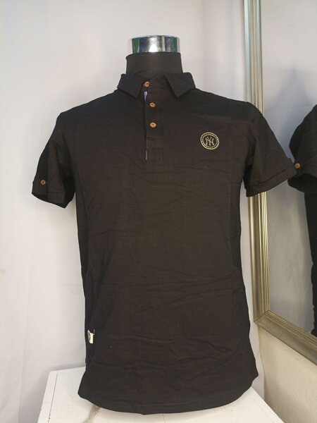 brown men's t-shirt