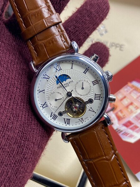 Mechanical Patek Philippe Watch For Modern Men