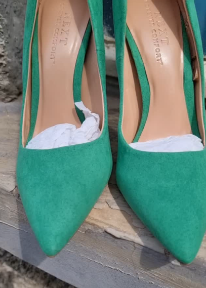 gloss patent heel