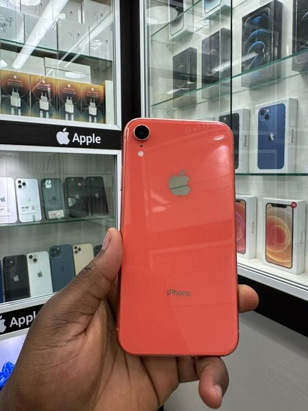 iPhone XR