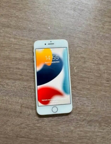 iPhone 8 Argent 64GB