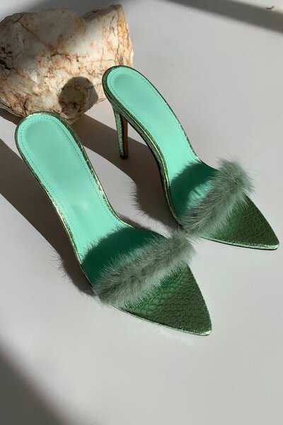 Ladies heel