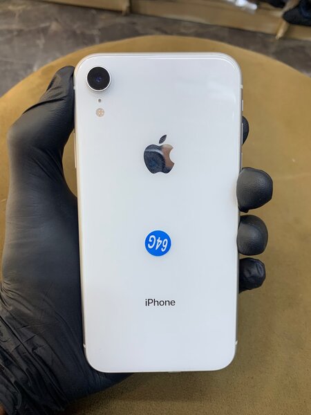 Apple iPhone XR 64GB