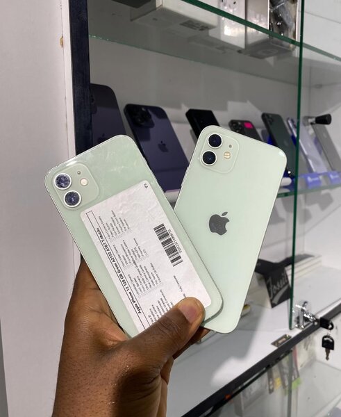 iPhone 12
