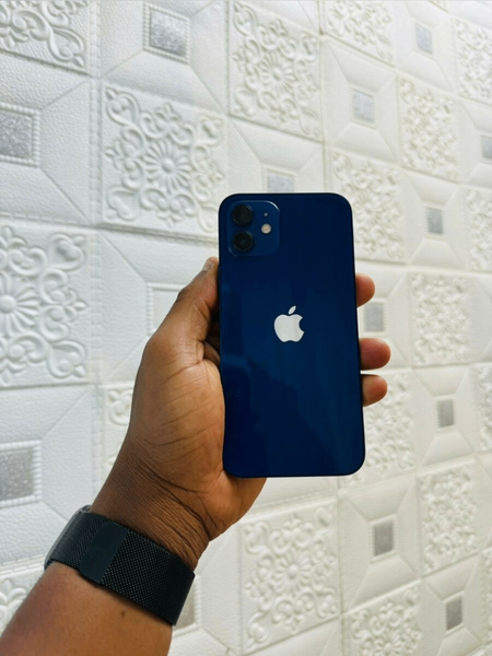 Iphone 12 64GB Factory Unlocked BH 91