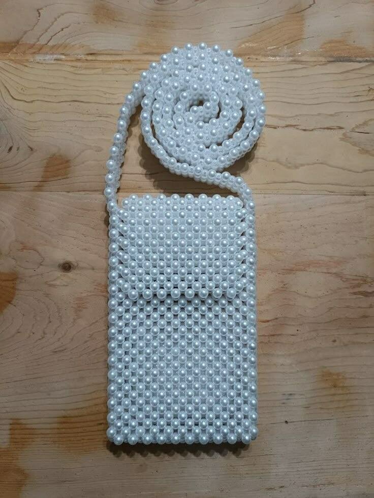 Étui téléphone perles chic