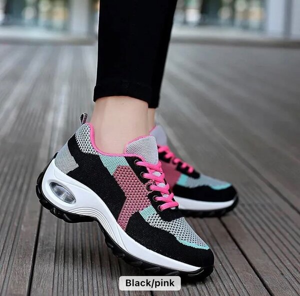 Ladies sneakers