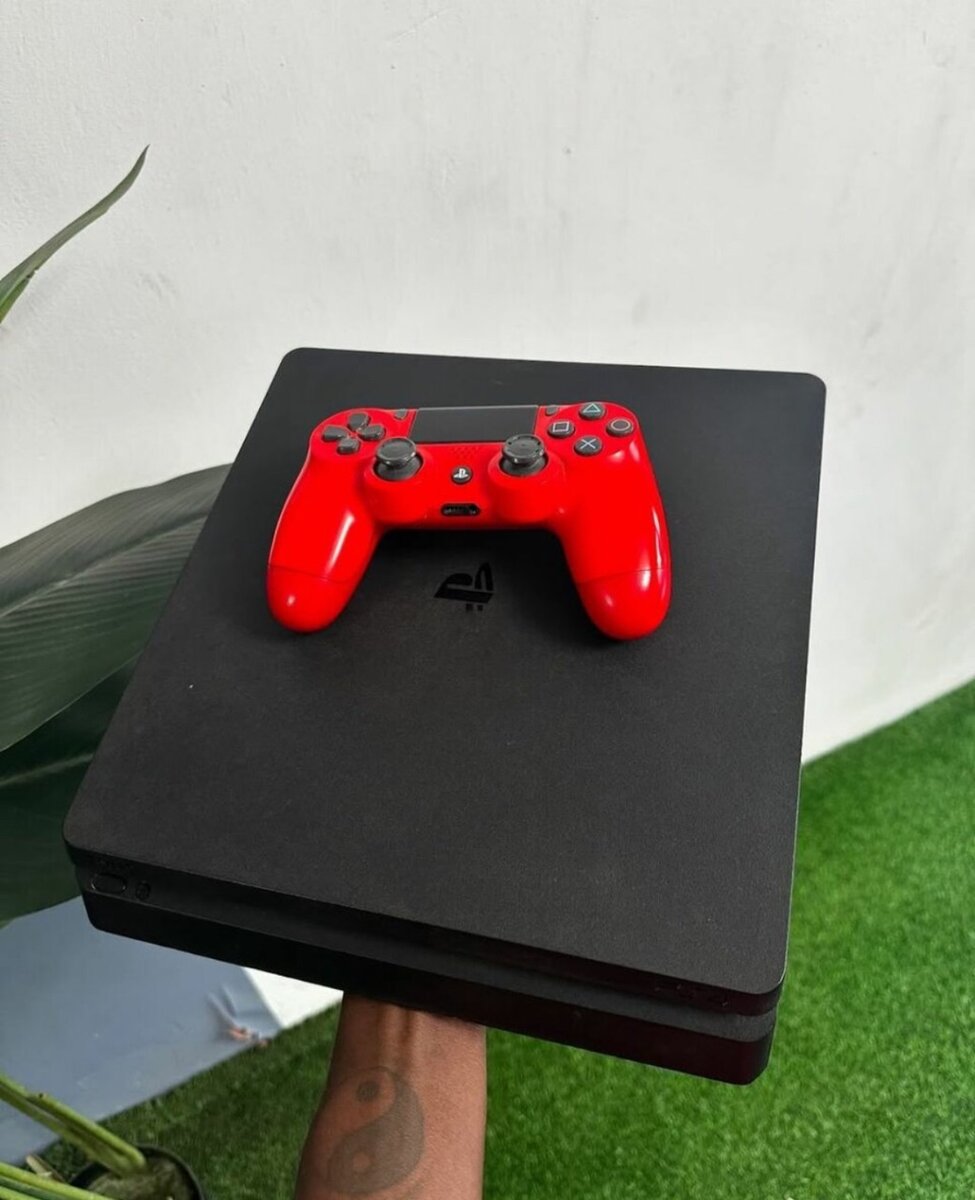 Ps  4