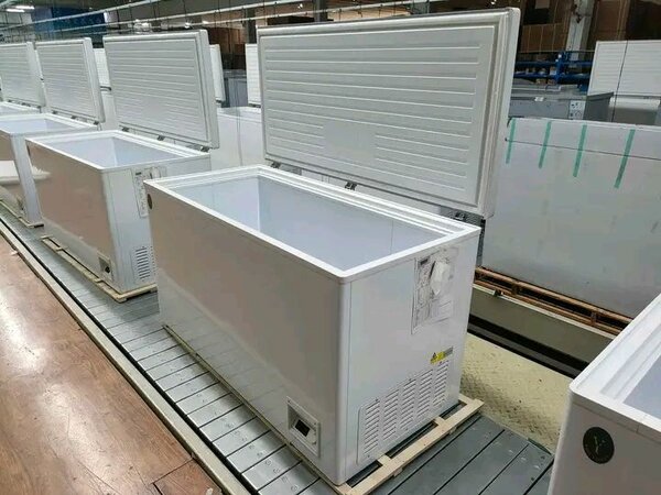 Chest freezer 200ltrs