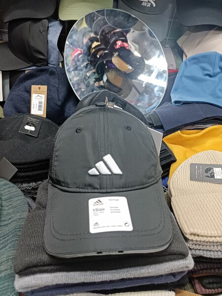 Адидас