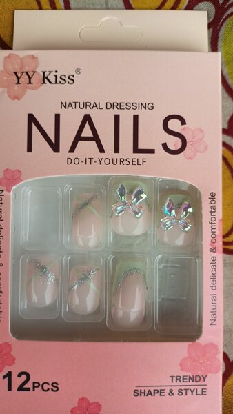 Ongles Faux YY Kiss DIY