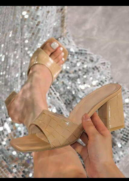 Ladies heel