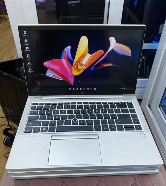 Hp elitebook 845 G7 Ryzen 5 pro 16gb