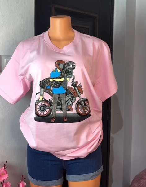 T-shirt pink