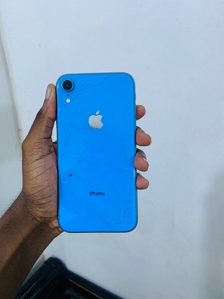 iPhone XR