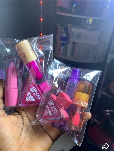 Les gloss