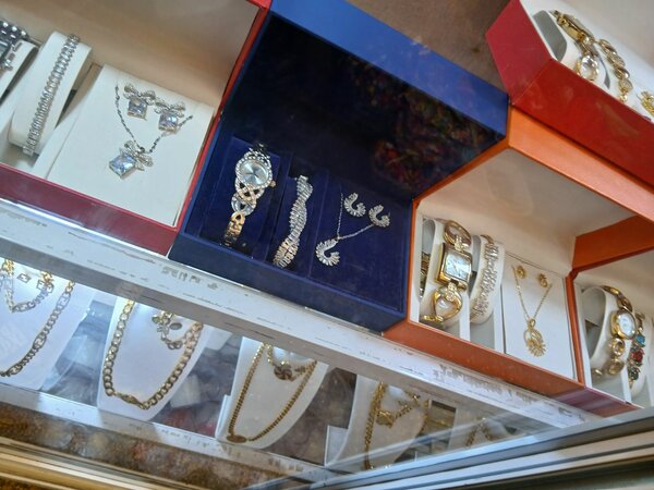 Ladies jewelry sets