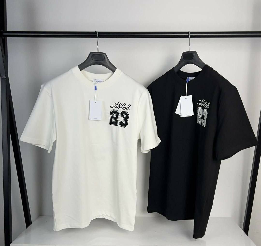 Tee-shirts