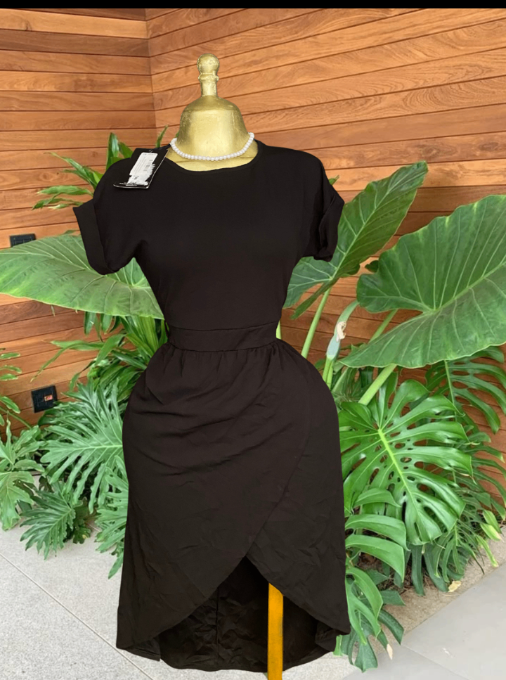 Robe noire élégante femme