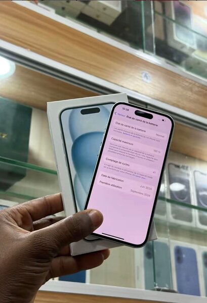 iPhone 15simple