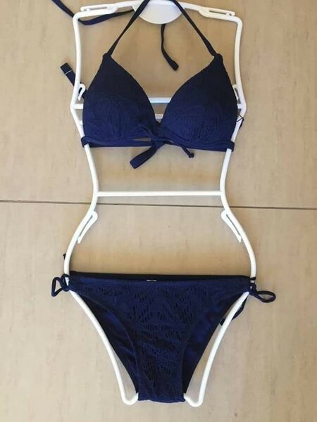 Hot Bikinis