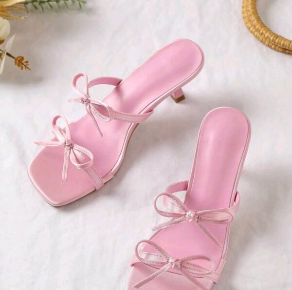 Ladies cros