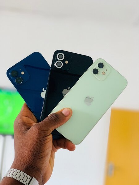 iPhone 12